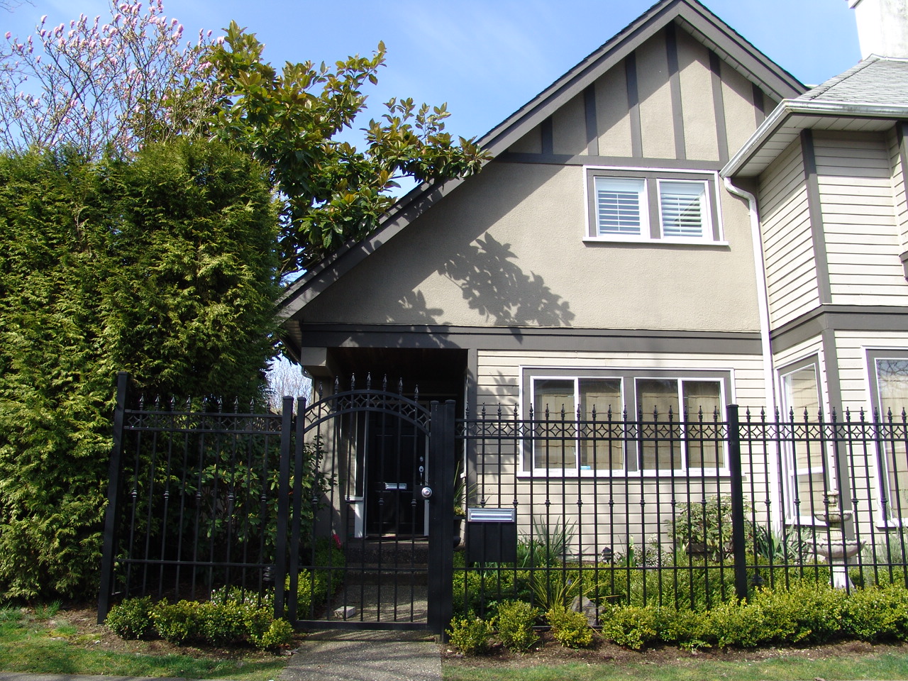 Kitsilano Duplex for sale:  3 bedroom 2,298 sq.ft. (Listed 2008-04-16)