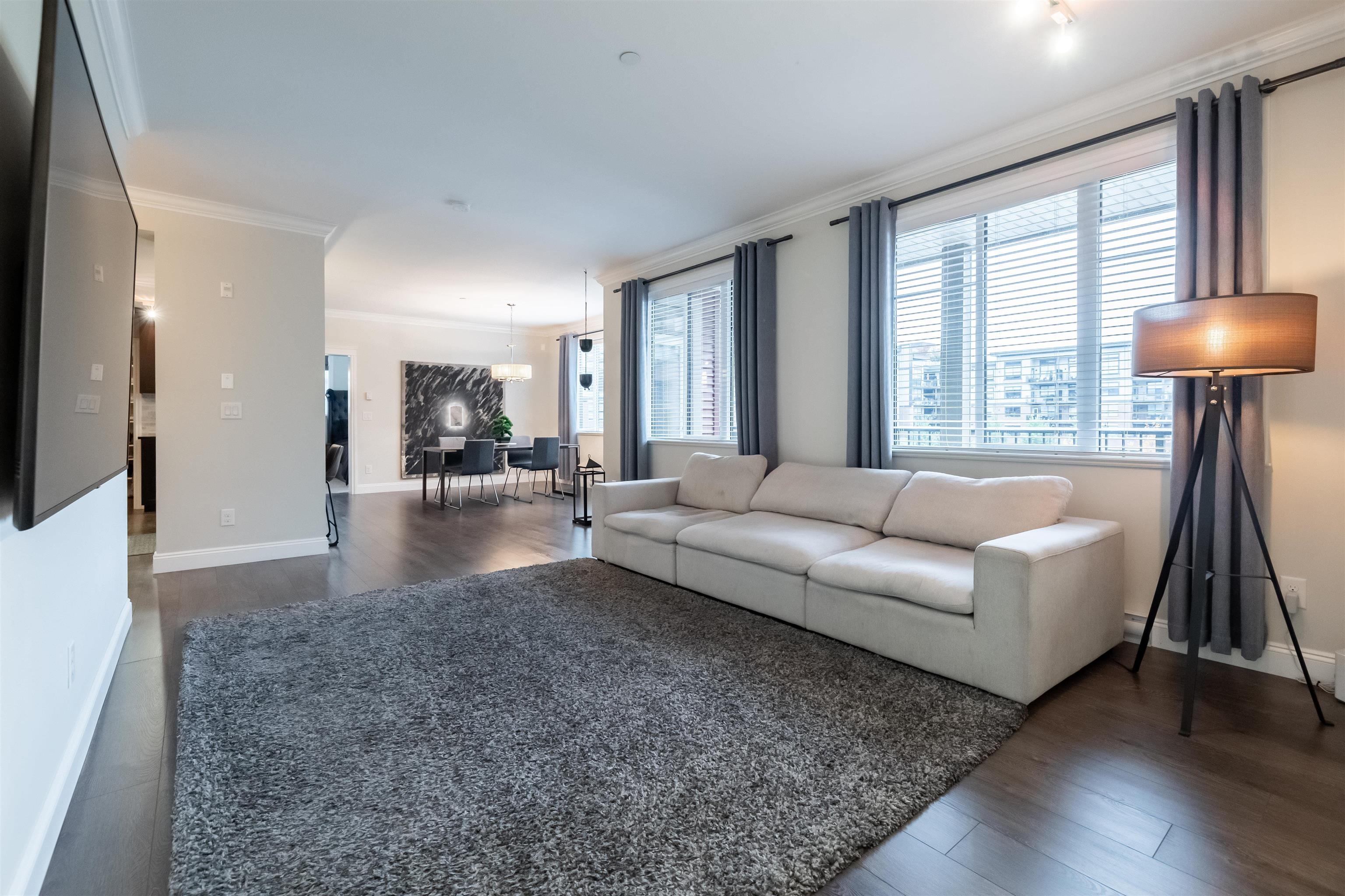 East Central Apartment/Condo for sale:  2 bedroom 1,547 sq.ft. (Listed 2024-10-15)