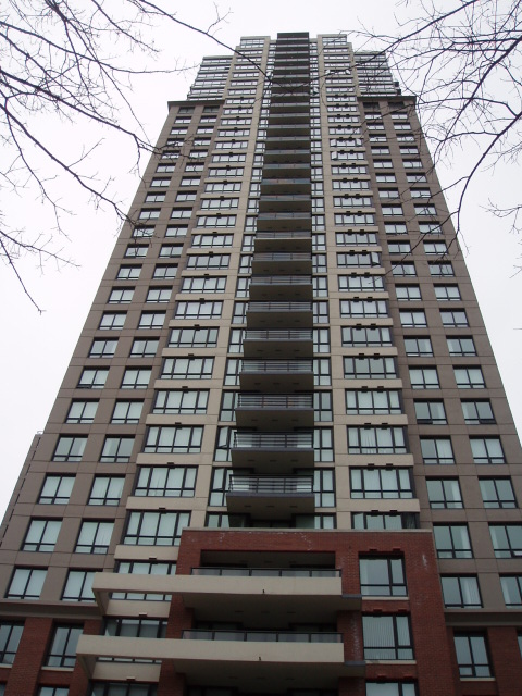 YALETOWN  concrete condo hirise for sale: YALETOWN PARK TOWERS - TOWER 2  Studio 434 sq.ft. (Listed 2008-02-26)
