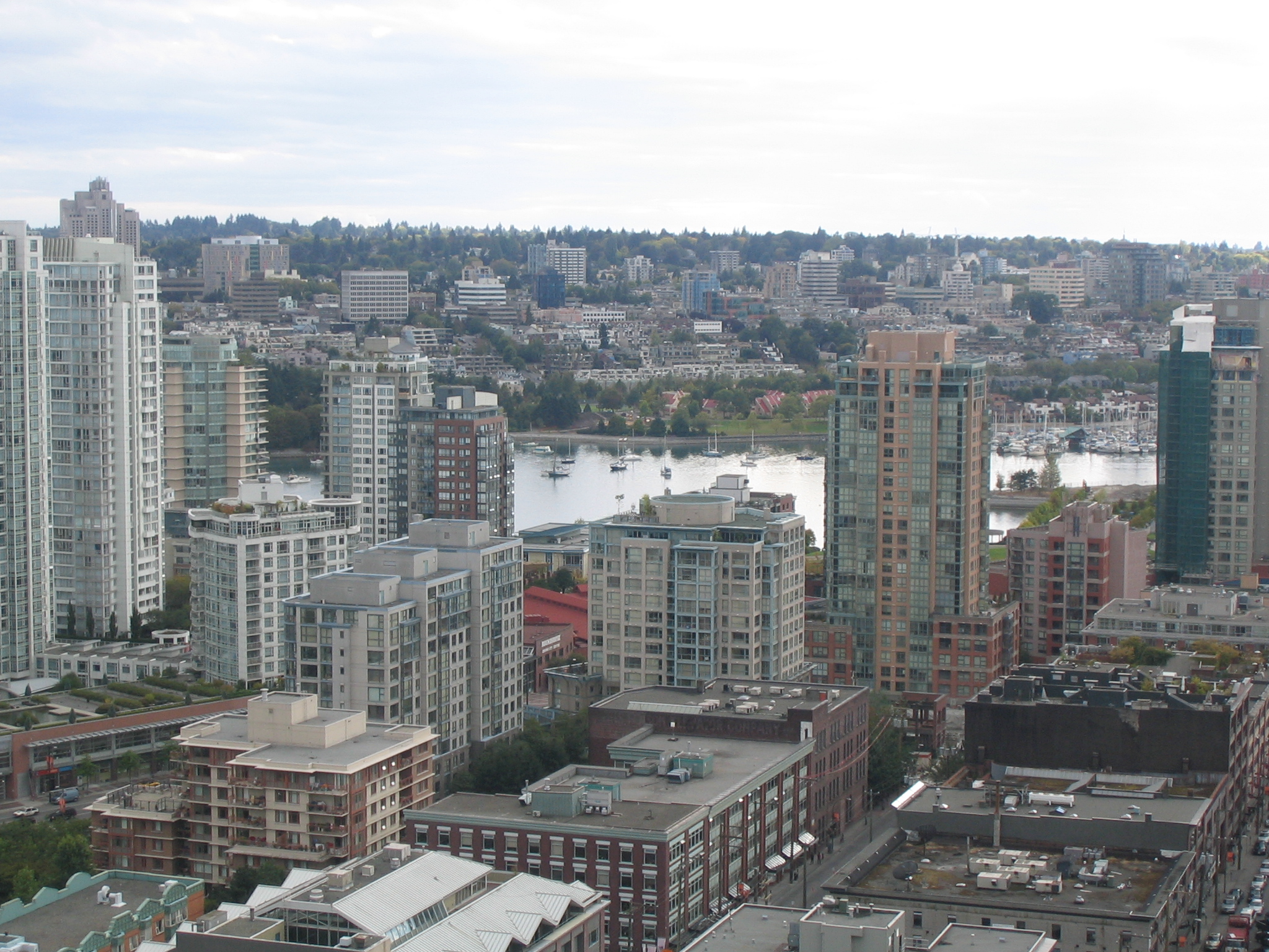 Yaletown  concrete condo hirise for sale: YALETOWN PARK TOWER 1  2 bedroom 1,062 sq.ft. (Listed 2008-03-03)
