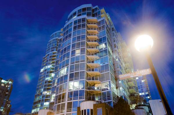 False Creek North concrete condo hirise for sale: Ocean Tower - 888 2 bedroom 1,146 sq.ft. (Listed 2010-01-27)