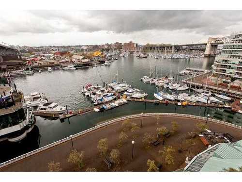False Creek North - Downtown seaside waterfront condo for sale: The Admiralty  1 bedroom 880 sq.ft. (Listed 2010-04-16)