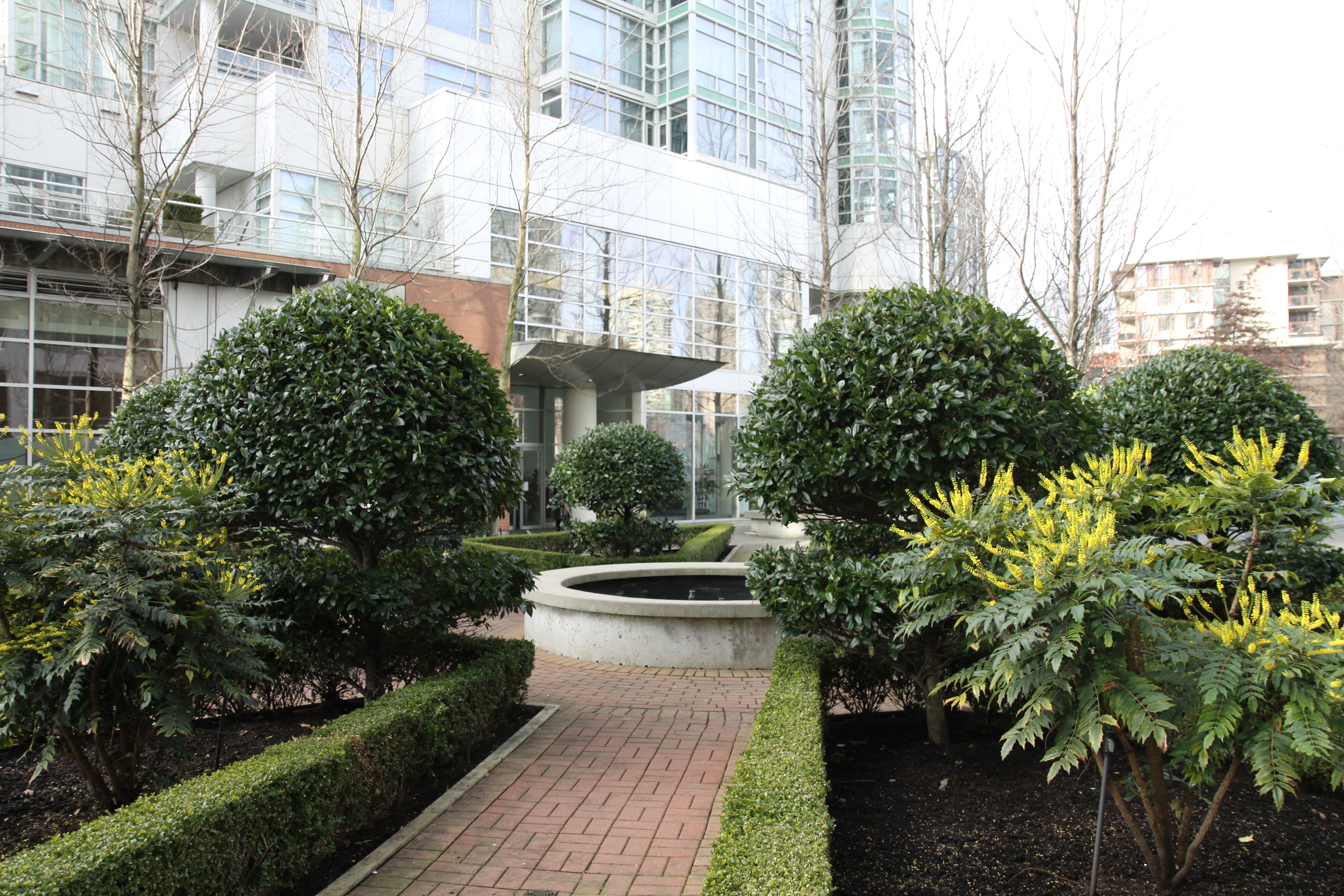Yaletown, False Creek North Marinaside  condo waterfront master planned community for sale: Aquarius Tower II by Concord Pacific 2 bedroom 987 sq.ft. (Listed 2013-01-18)
