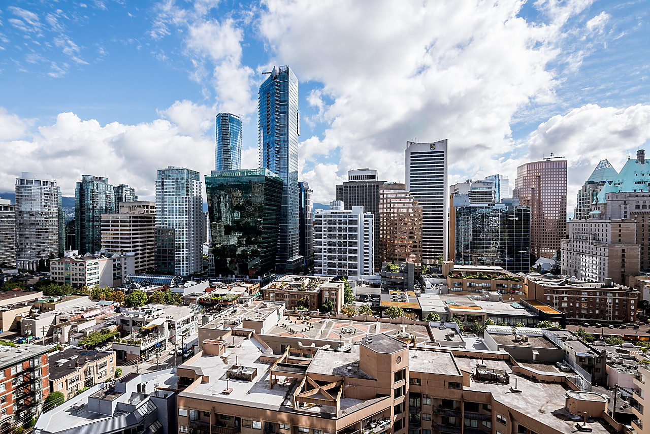 West End VW / Heart of Downtown concrete condo hirise for sale: The Sterling 2 bedroom 900 sq.ft. (Listed 2017-06-19)