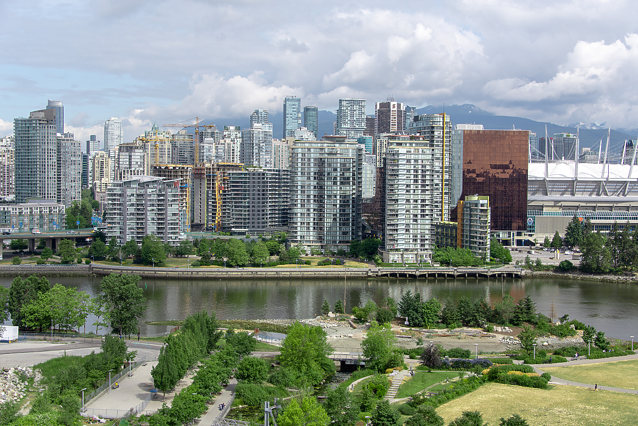 False Creek, Olympic Village Apartment for sale: Epic At West 3 bedroom 2,004 sq.ft. (Listed 2018-10-18)