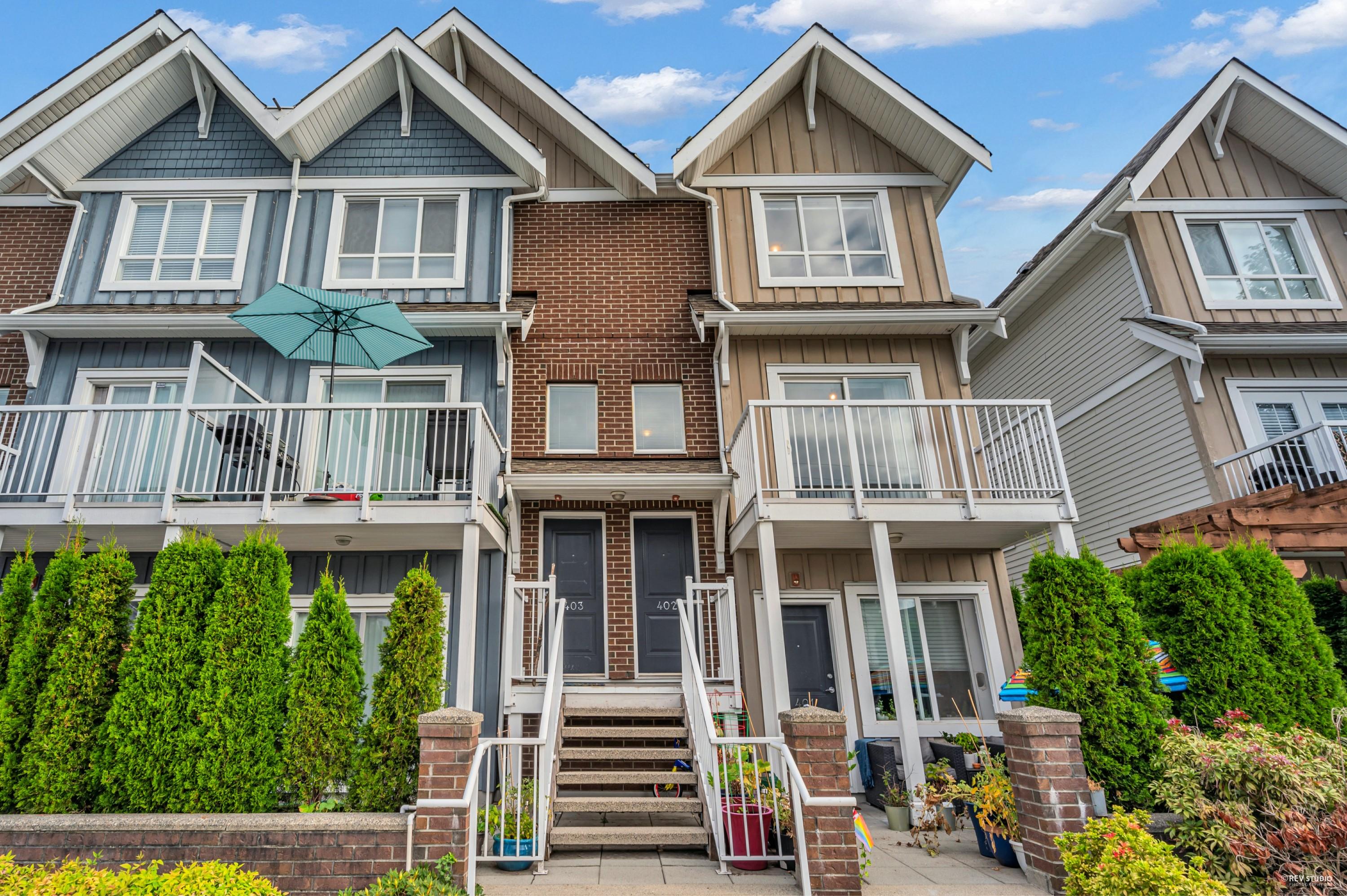 Glenwood  Townhouse for sale: Brimley Mews by Amacon 2 bedroom  Granite Countertop, Laminate Floors 1,119 sq.ft. (Listed 2023-09-11)