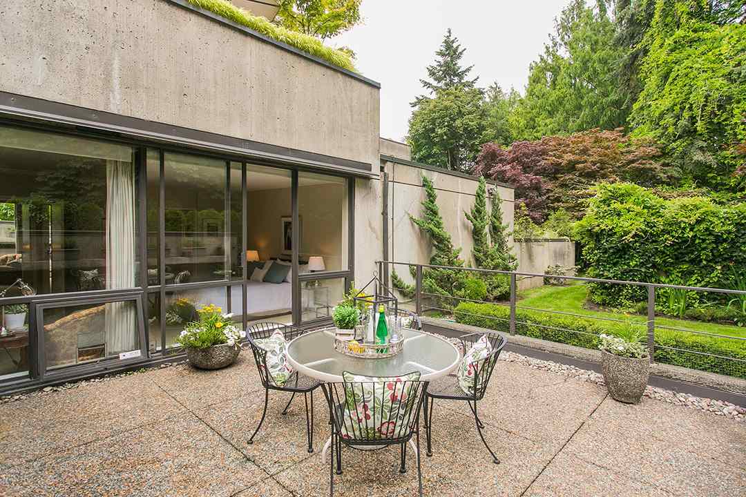 Shaughnessy Condo for sale Shaughnessy Place 1 bedroom 1,215 sq.ft