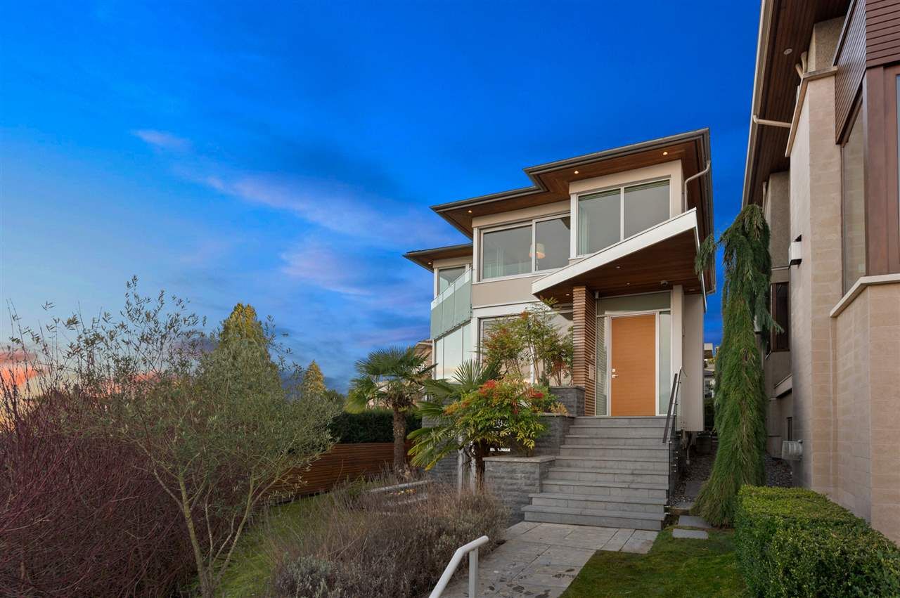 4568 BELLEVUE DRIVE