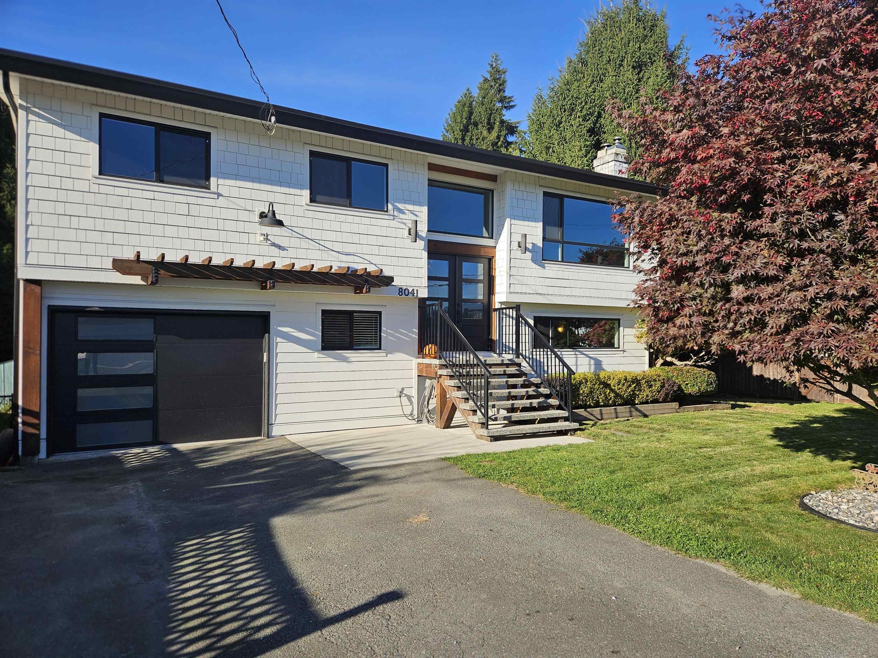 Hatzic Single Family Residence for sale:  4 bedroom 2,131 sq.ft. (Listed 2025-10-17)