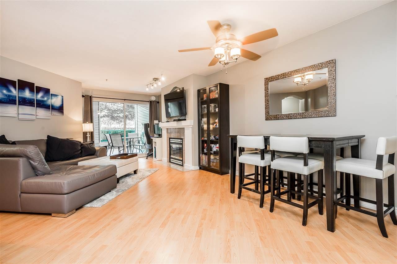 Clayton Apartment/Condo for sale:  2 bedroom 850 sq.ft. (Listed 2020-06-25)