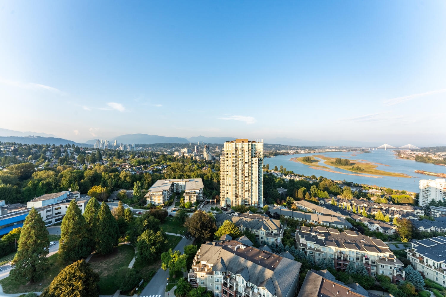 Victoria Hill Condo for sale: The Carlyle 2 bedroom 1,234 sq.ft. (Listed 2025-09-02)