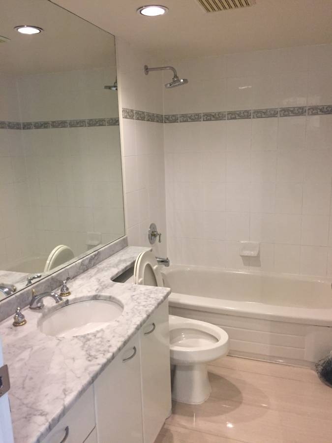 Vancouver Apartment for rent:  2 bedroom 820 sq.ft. (Listed 2025-09-15)