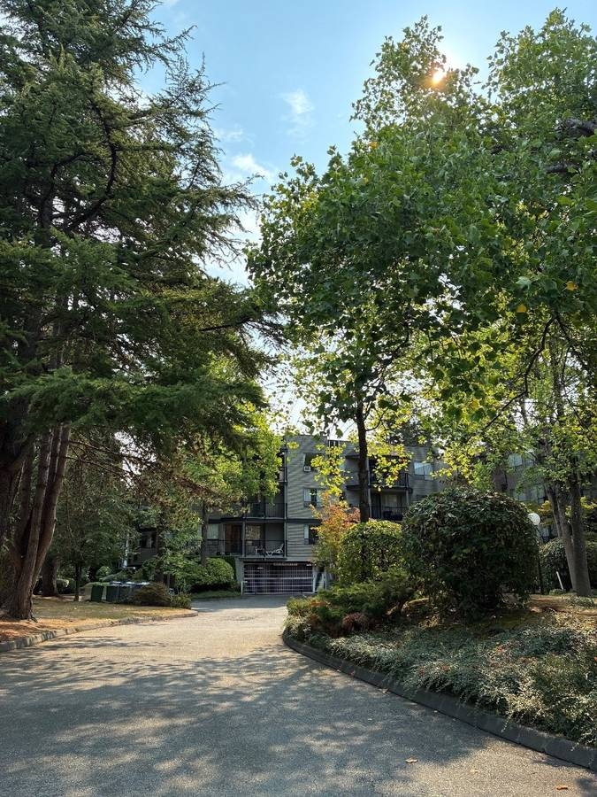 Richmond Apartment for rent:  2 bedroom 815 sq.ft. (Listed 2026-11-01)