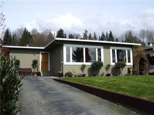 Calverhall House for sale:  3 bedroom 1,520 sq.ft. (Listed 2011-04-17)