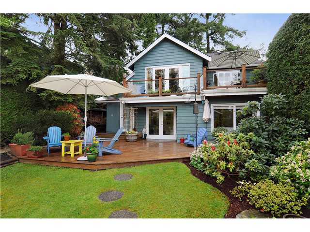 3841 LONSDALE AVE, Upper Lonsdale House for sale:  3 bedroom 1,630 sq.ft.