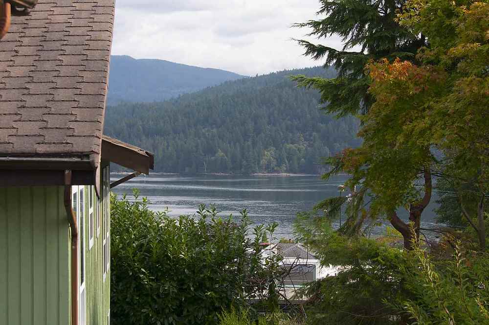 426 FELTON PLACE, Dollarton House for sale, North Vancouver 4 bedroom 2,416 sq.ft. Deep Cove