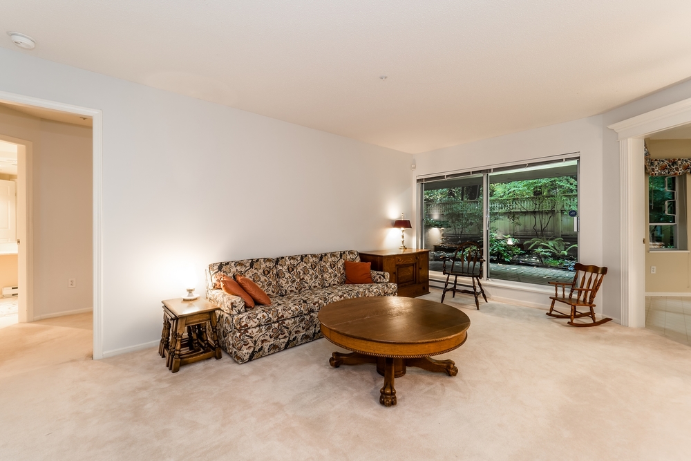 1063690 BANFF COURT, Northlands, Condo for sale, Parkgate Manor 2 bedroom, David Valente Royal