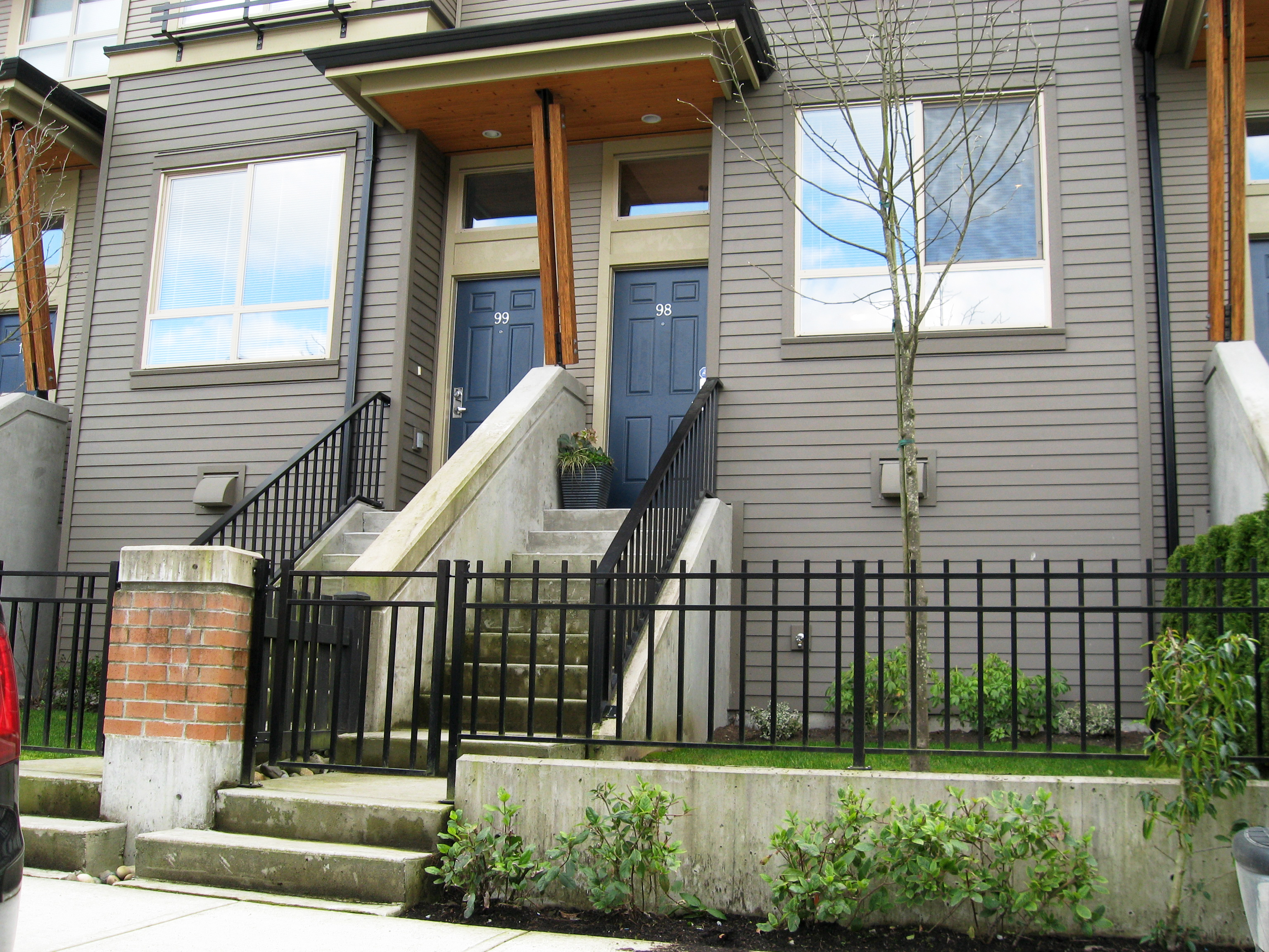 Klahanie Townhouse for sale: Indigo at Klahanie 3 bedroom 1,327 sq.ft.