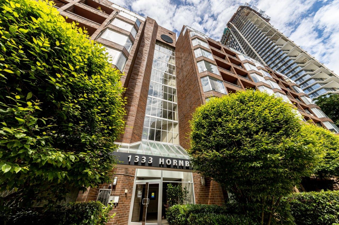 617 1333 HORNBY STREET, Vancouver, BC, V6Z 2C1, Canada, Yaletown, Downtown Apartment/Condo for sale: Anchor Point 3 1 bedroom 610 sq.ft.