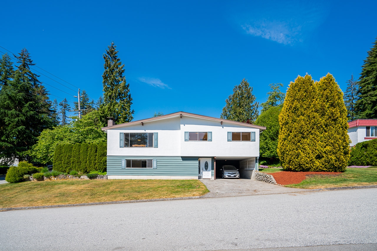 1017 CARNABY PLACE