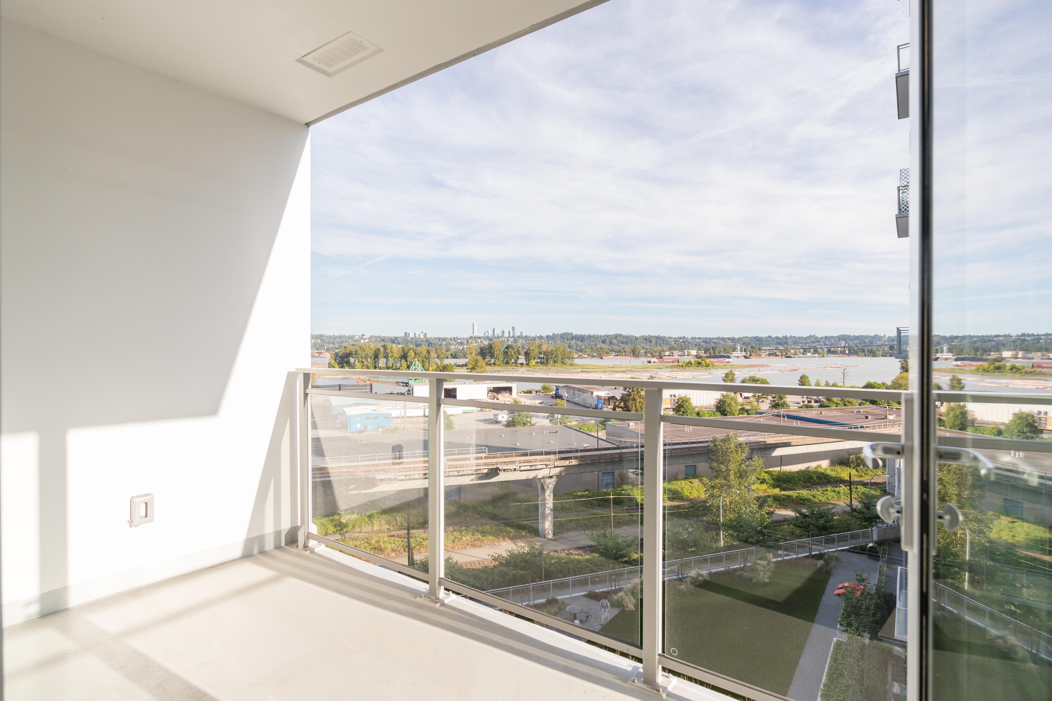 Sapperton Apartment for sale: The Columbia 1 bedroom 517 sq.ft. (Listed 2026-01-12)