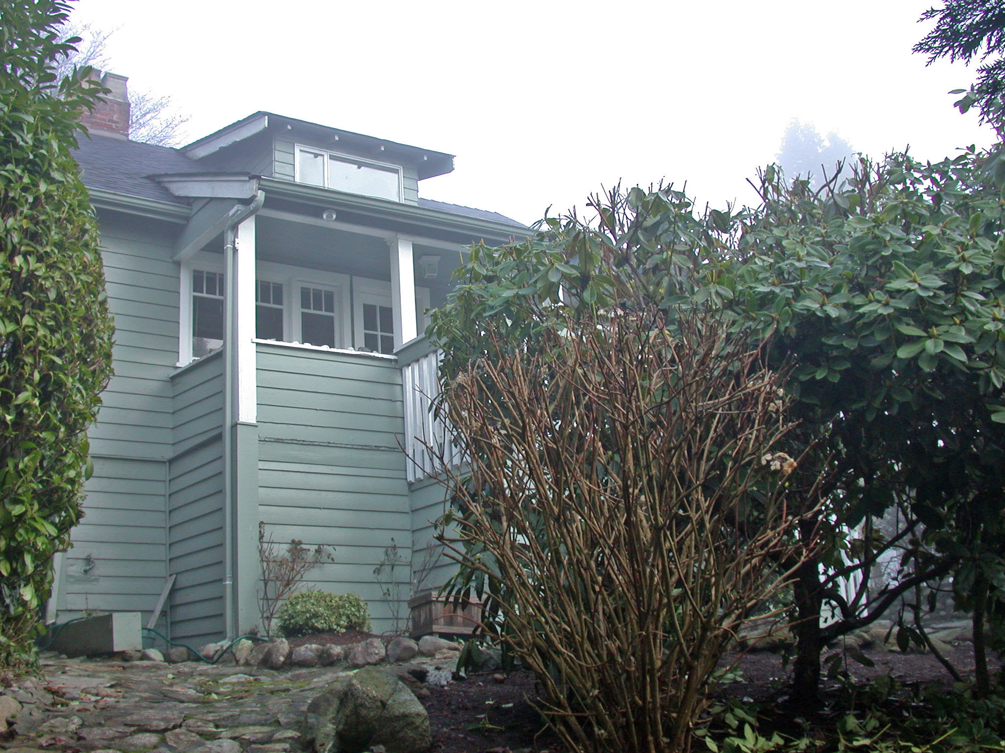 West Bay House for sale: 2 bedroom 683 sq.ft. (Listed 2009-01-20)