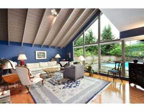 Bayridge House for sale: 3 bedroom 2,561 sq.ft. (Listed 2010-03-11)