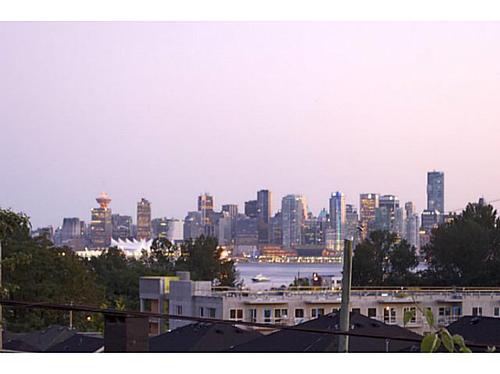 Hamilton House for sale: 4 bedroom 2,077 sq.ft. (Listed 2013-08-21)