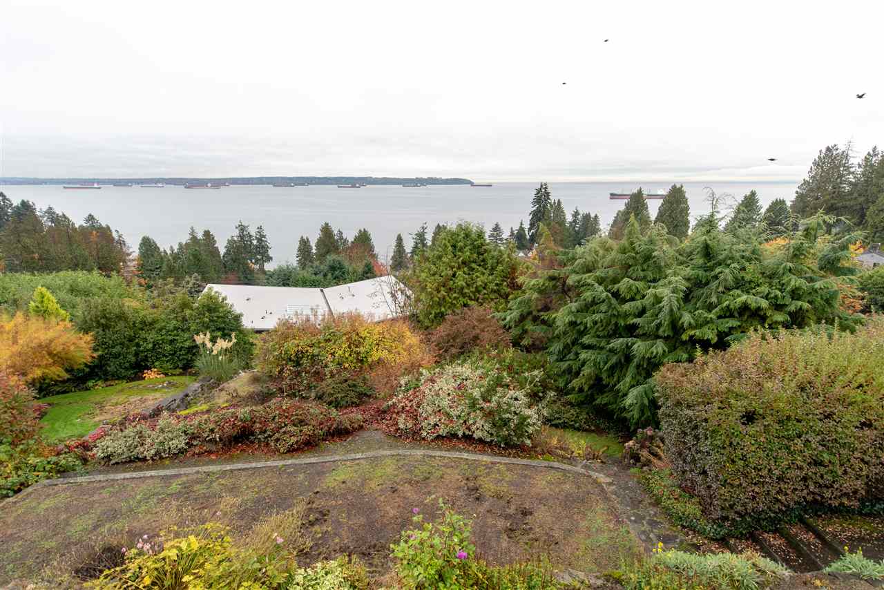 Westmount WV House for sale: 4 bedroom 3,263 sq.ft. (Listed 2018-11-06)