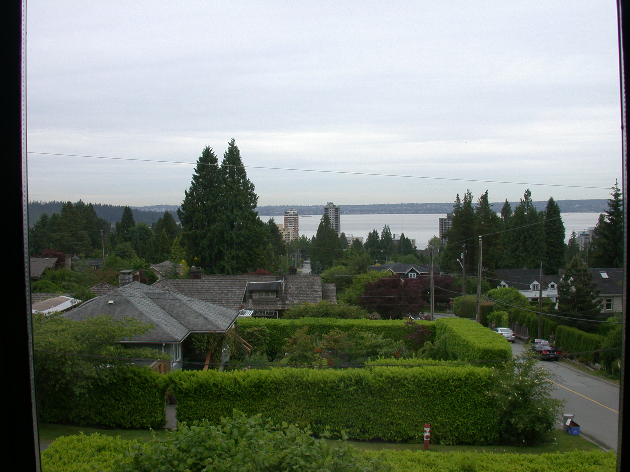 Ambleside House for sale: 3 Bdrms, Den & Study 3,100 sq.ft. (Listed 2008-06-17)