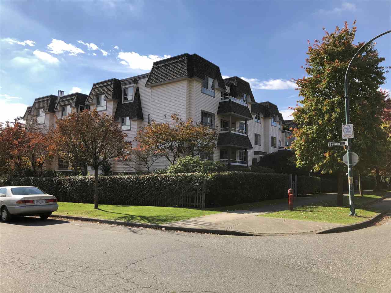 Grandview VE Condo for sale: 2 bedroom 884 sq.ft. (Listed 2018-10-19)