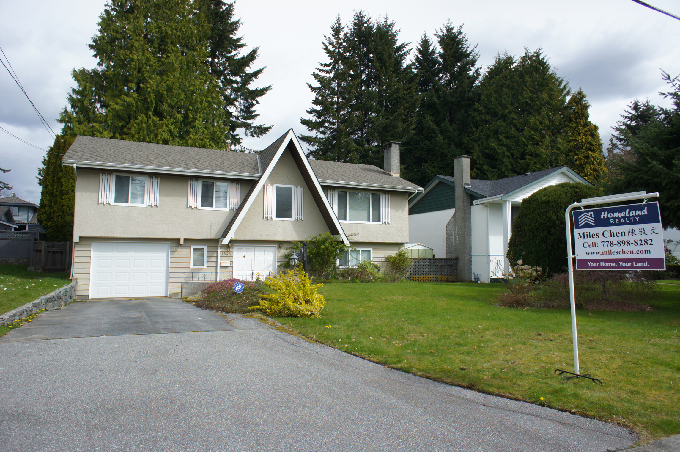 Central Coquitlam House for sale: 4 bedroom 2,090 sq.ft. (Listed 2014-04-13)