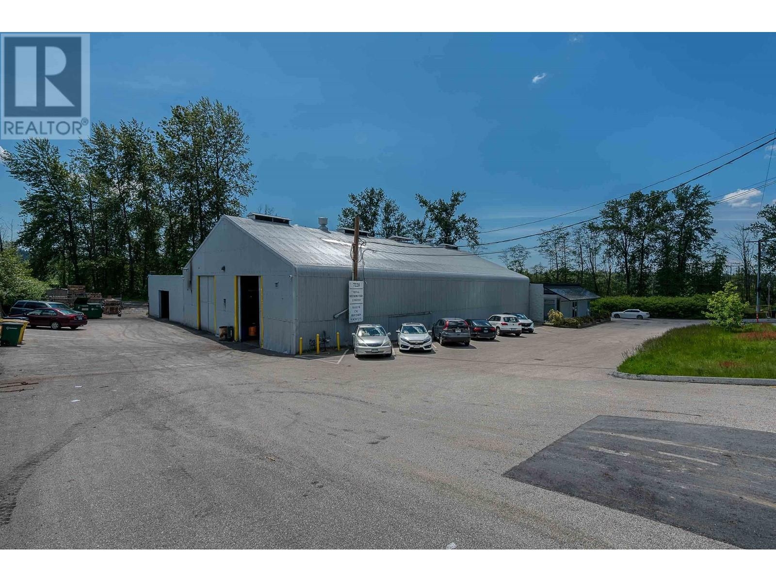 7220 WINSTON STREET Burnaby North