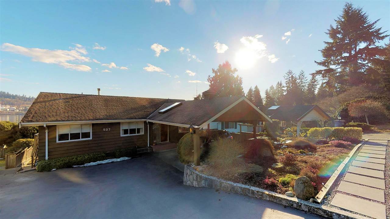 Windsor Park NV House for sale: 5 bedroom 2,767 sq.ft. (Listed 2019-03-12)