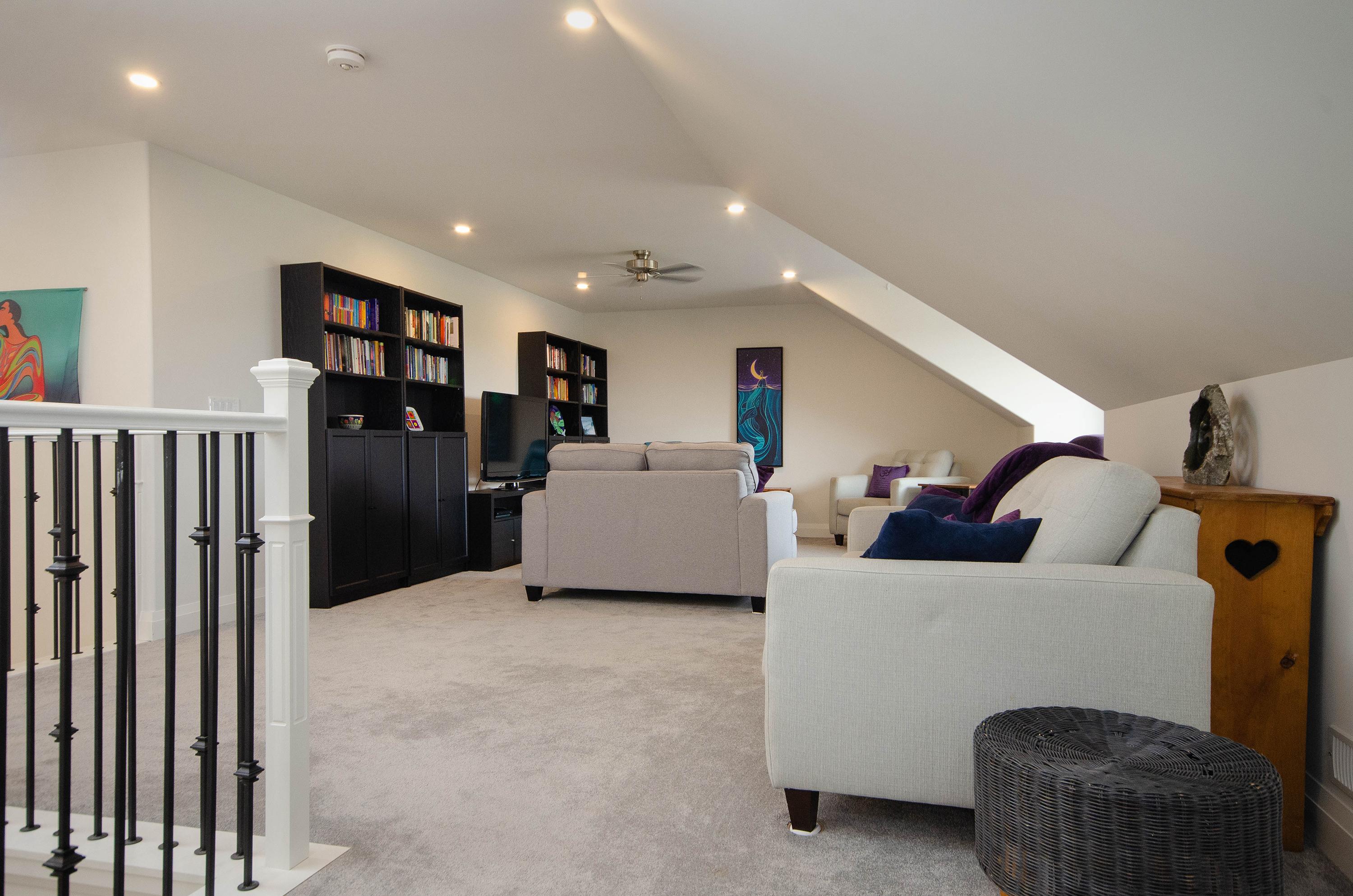 Warkworth Townhouse for sale: Orchard Hill 2 + 1 3,400 sq.ft. (Listed 2025-11-02)