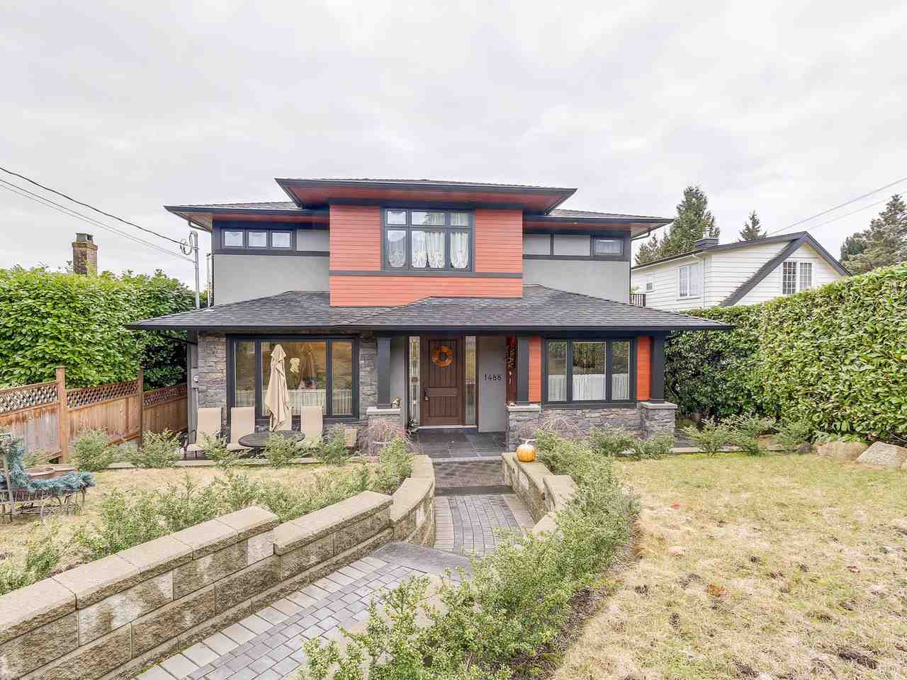 Ambleside House for sale: 5 bedroom 3,781 sq.ft. (Listed 2017-04-18)