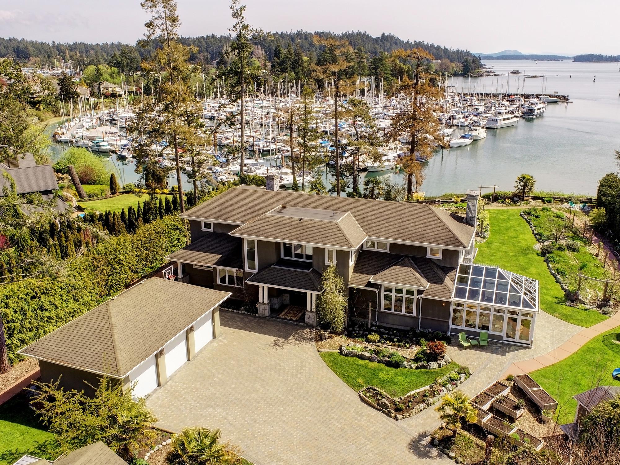 North Saanich House for sale: 5 bedroom 6,972 sq.ft. (Listed 2023-05-02)