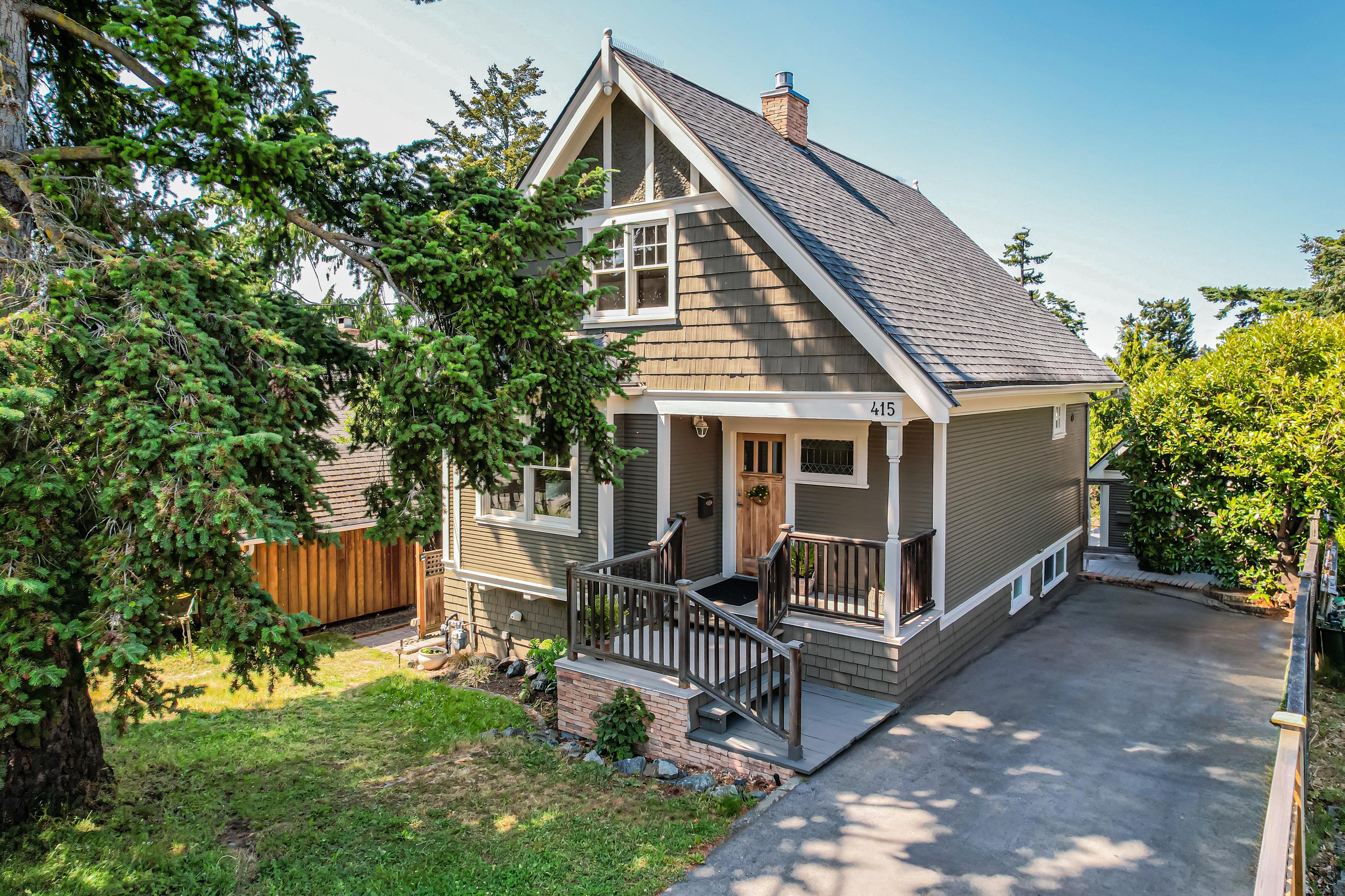Victoria West House for sale: 4 bedroom 3,063 sq.ft. (Listed 2025-06-03)