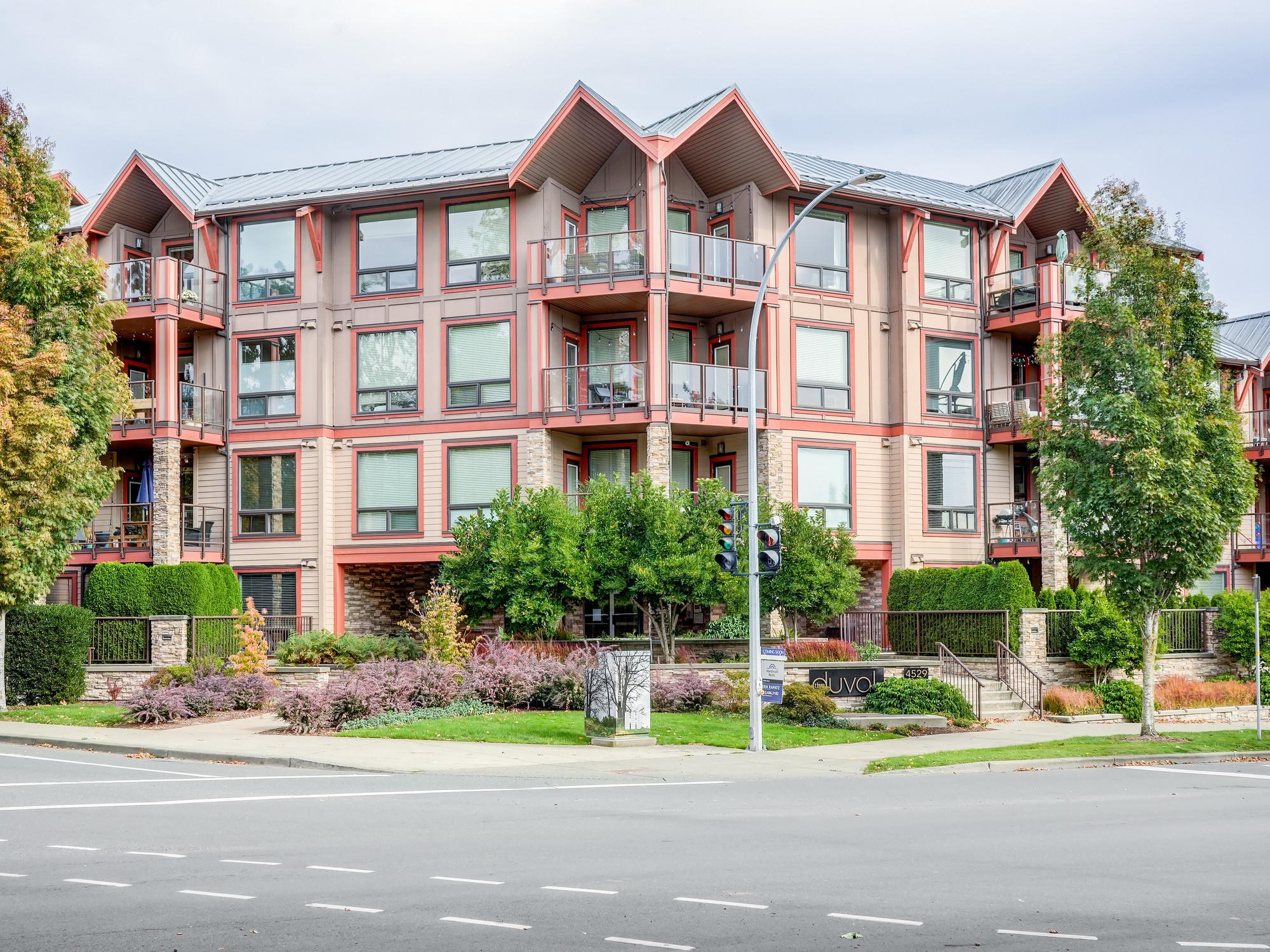 Royal Oak Condo for sale: Duval 2 bedroom 924 sq.ft. (Listed 2025-10-02)