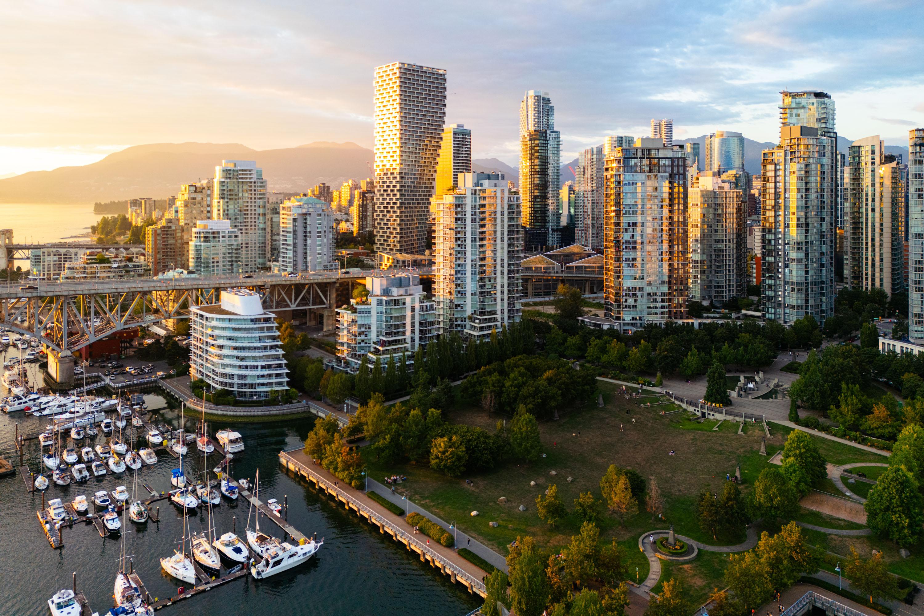 Yaletown Yaletown Townhouse for sale: The Icon I 2 bedroom 1,554 sq.ft. (Listed 2024-08-19)