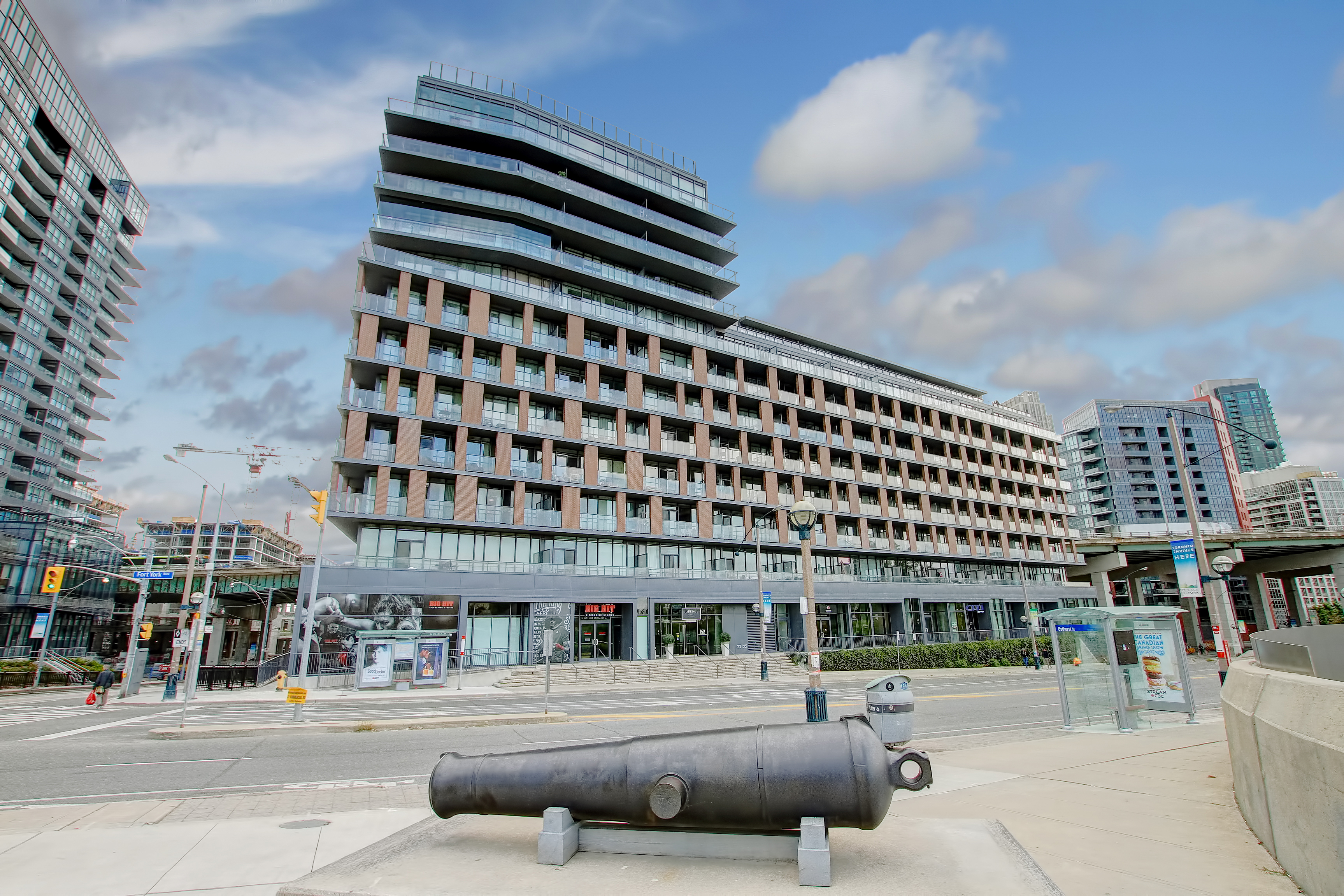 Garrison Neighbourhood Condo Apartment for sale: The Garrison Condominium Building 1 bedroom (Listed 2018-09-25)