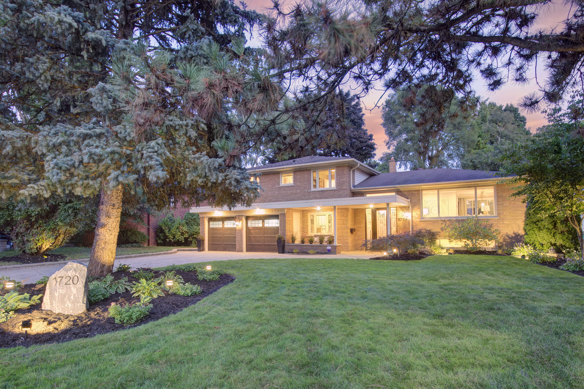 1720 Valentine Gardens