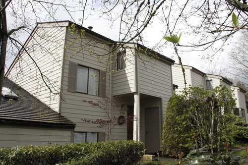 Montecito Townhouse for sale: 3 bedroom 1,142 sq.ft. (Listed 2010-04-08)