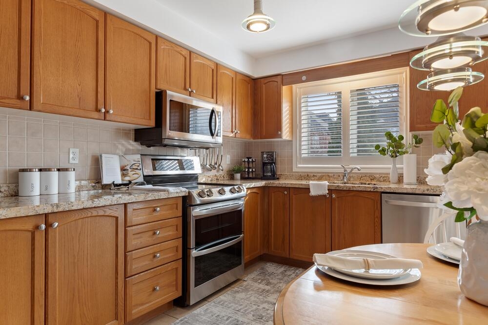Meadowvale Village House for sale 4 bedroom Stainless Steel Appliances