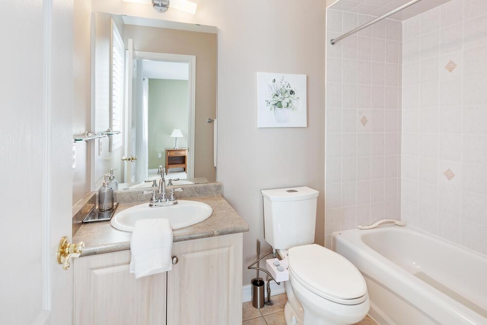 Meadowvale Village House for sale 4 bedroom Stainless Steel Appliances