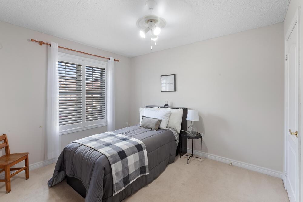 Meadowvale Village House for sale 4 bedroom Stainless Steel Appliances