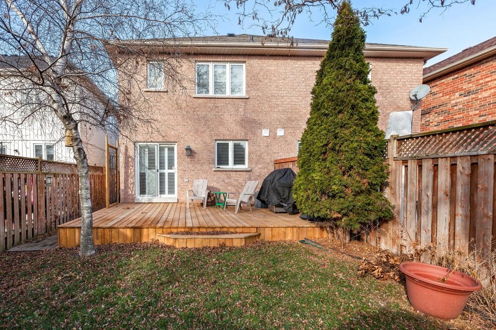 Meadowvale Village House for sale 4 bedroom Stainless Steel Appliances