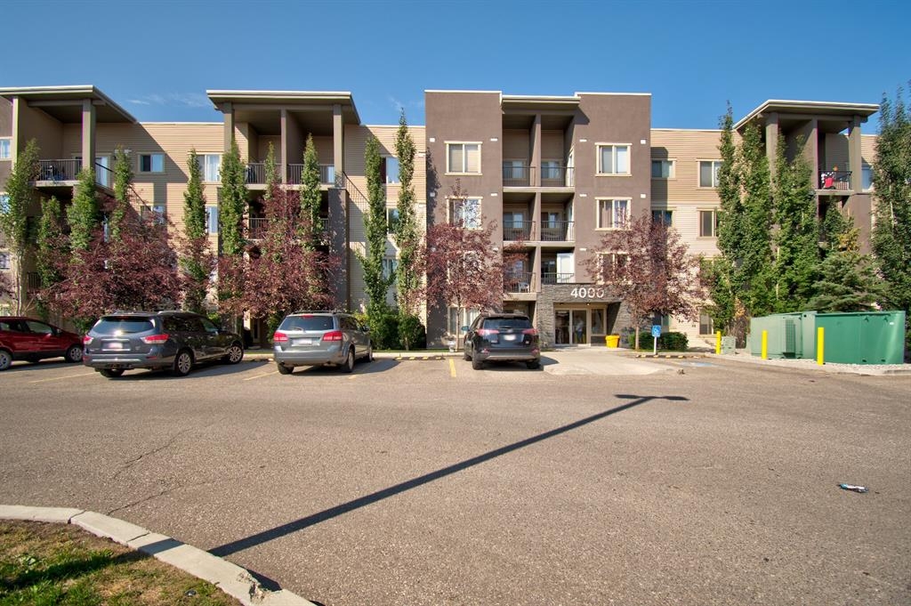 Downtown Apartment for sale:  2 bedroom 758 sq.ft. (Listed 2022-08-30)