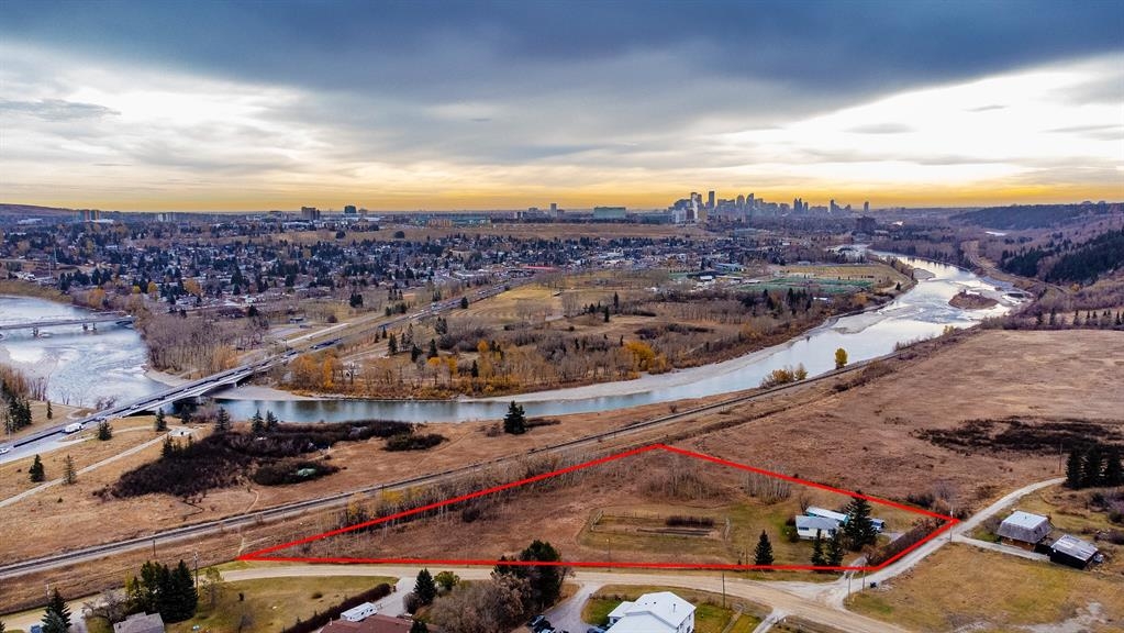 Bowness Detached for sale:  3 bedroom 901 sq.ft. (Listed 2021-10-24)