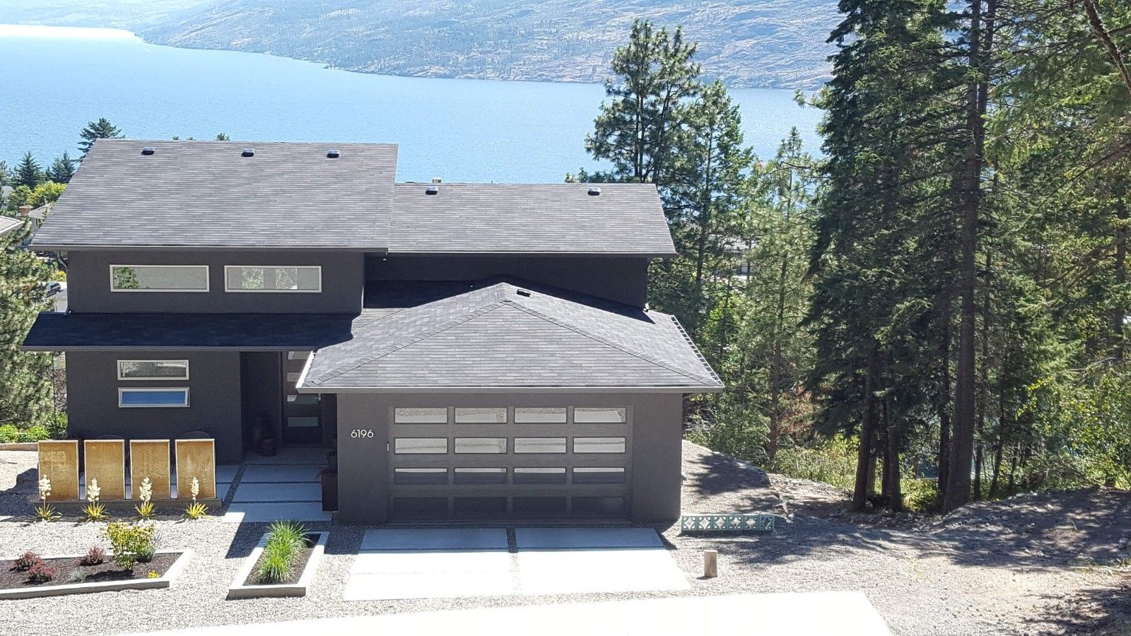 Peachland House for sale: Sunrise Estates 4 bedroom 3,072 sq.ft. (Listed 2021-03-30)